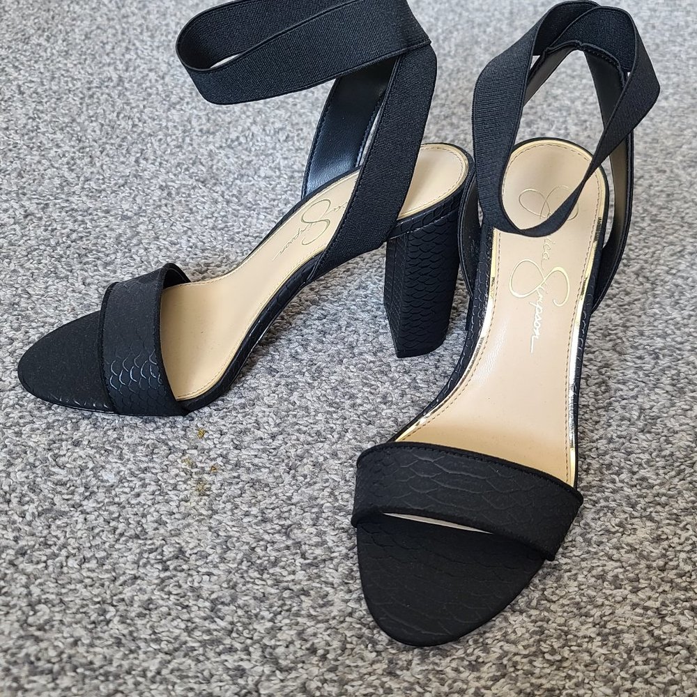 Jessica Simpson heels